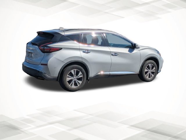 Used 2021 Silver Nissan SV image 4