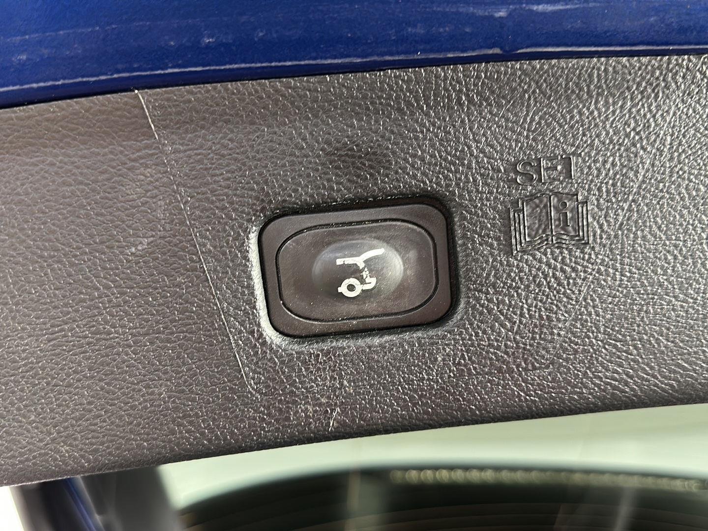 Used 2022 Atlas Blue Ford Titanium image 24