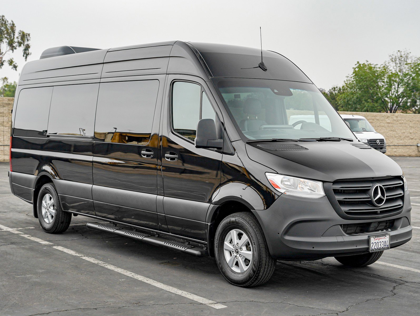 日*4様 【即日発送】TeamTransport Mercedes-Benz 4 Used Jet Black 2024 Mercedes-Benz Passenger Van in Riverside, CA