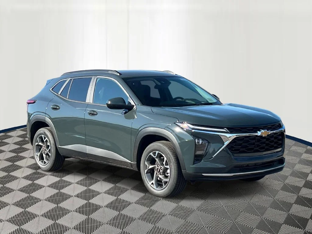 2026 Chevrolet Trax LT - Photo 6
