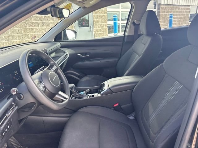 Used 2025 Phantom Black Hyundai SEL image 13