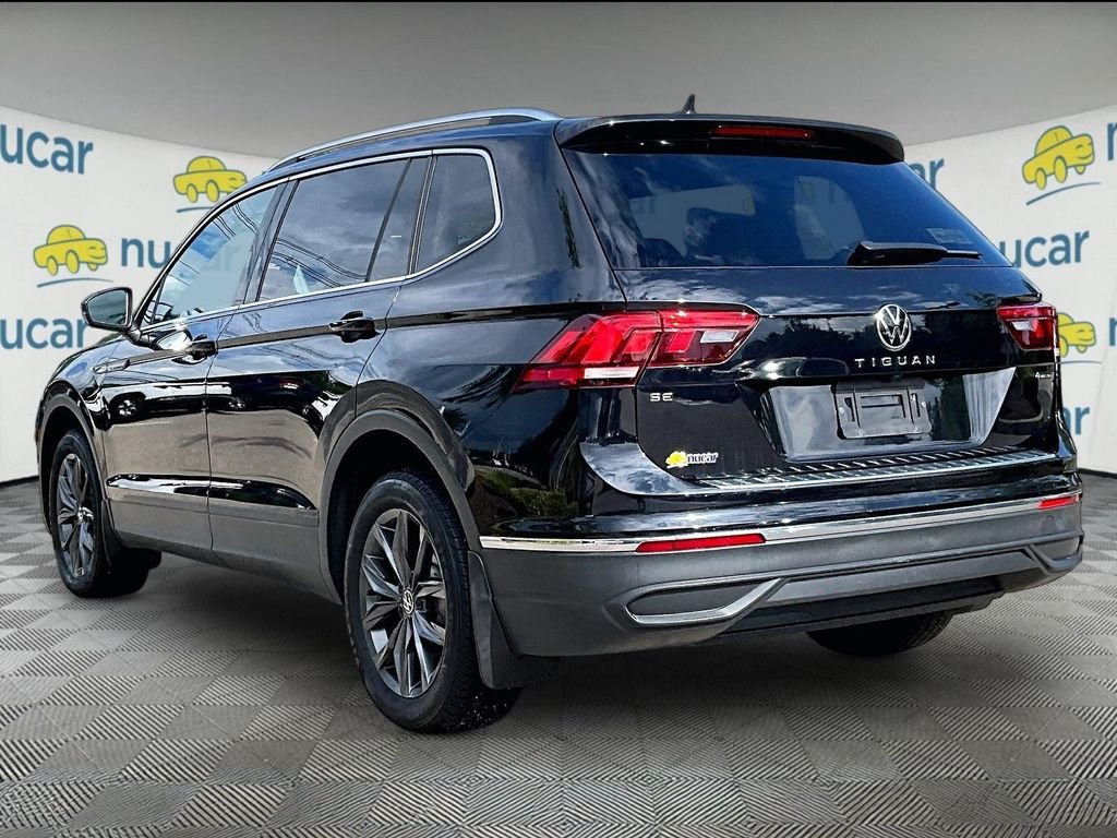 Used 2022 Black Volkswagen 2.0T SE image 4