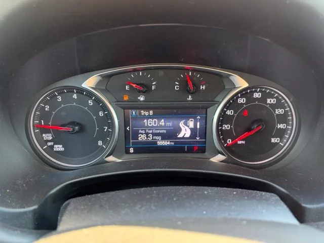 Used 2024 White GMC SLE image 10