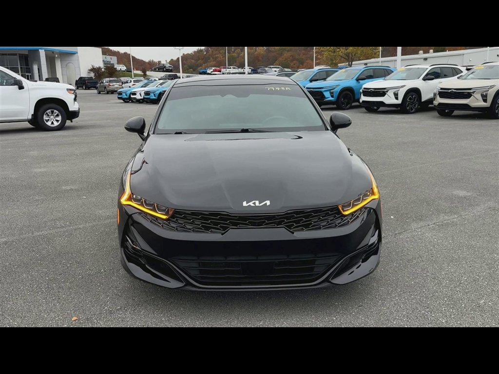 2024 Kia K5 GT-Line photo 2