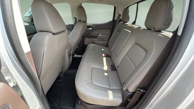 Used 2020 Silver GMC SLT image 19