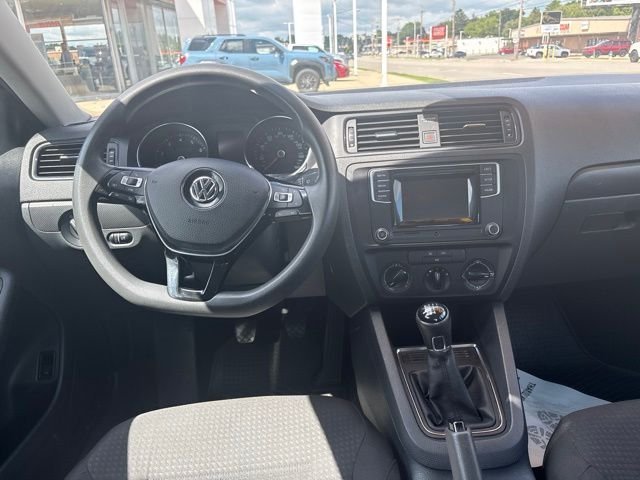Used 2016 Silver Volkswagen 1.4T S image 7