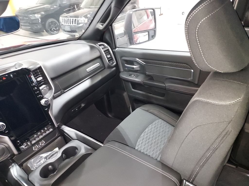 2026 RAM 2500 Big Horn - Photo 11