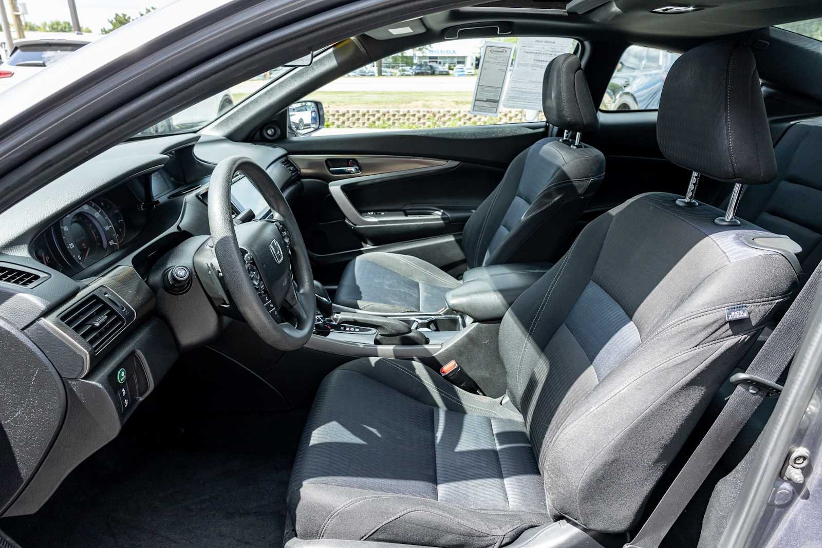 Used 2016 Modern Steel Metallic Honda EX image 26