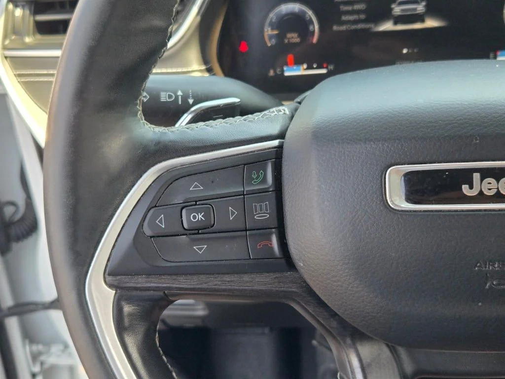 Used 2021 White Jeep Limited image 33