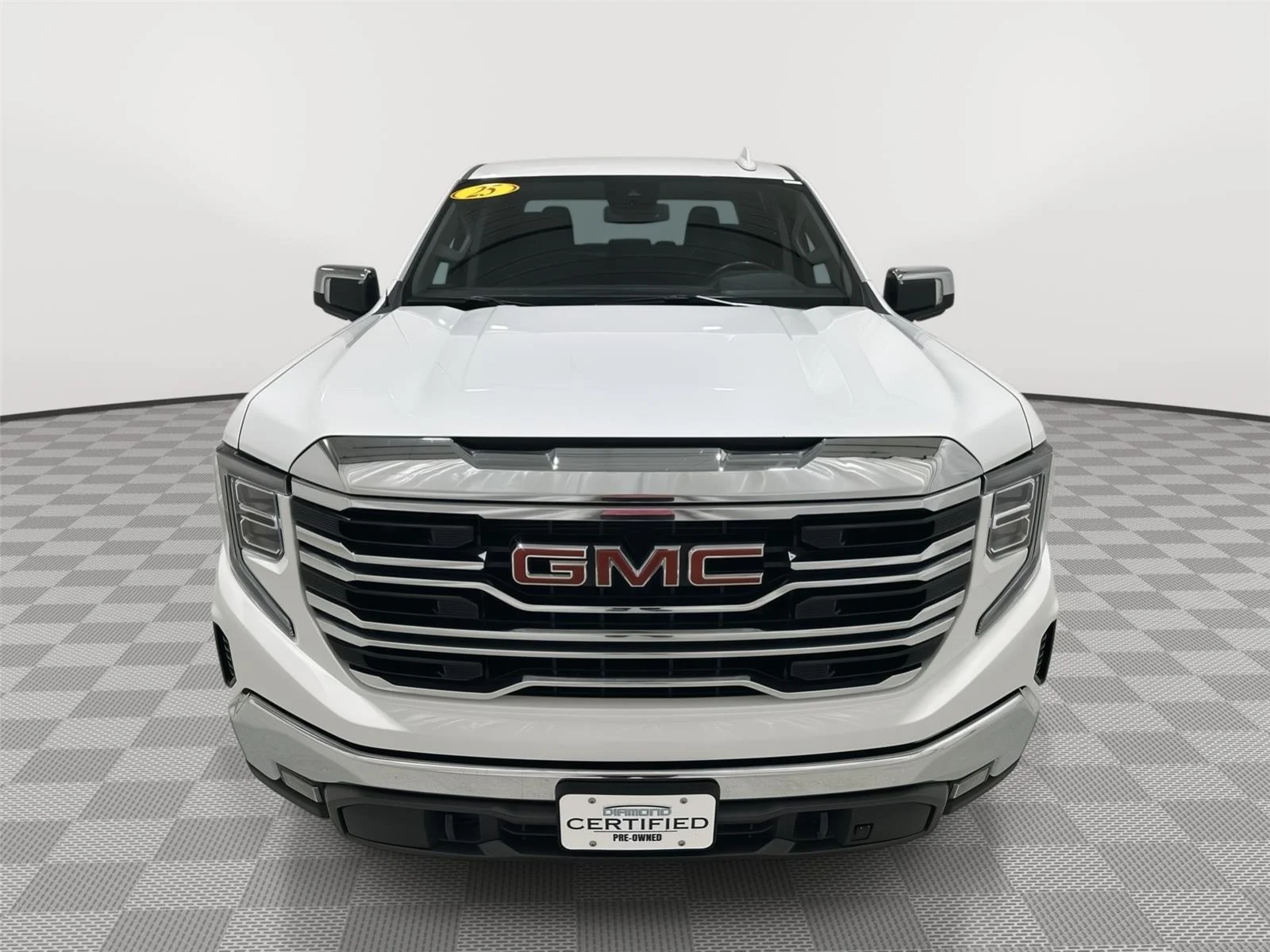 Used 2025 Summit White GMC SLT image 8