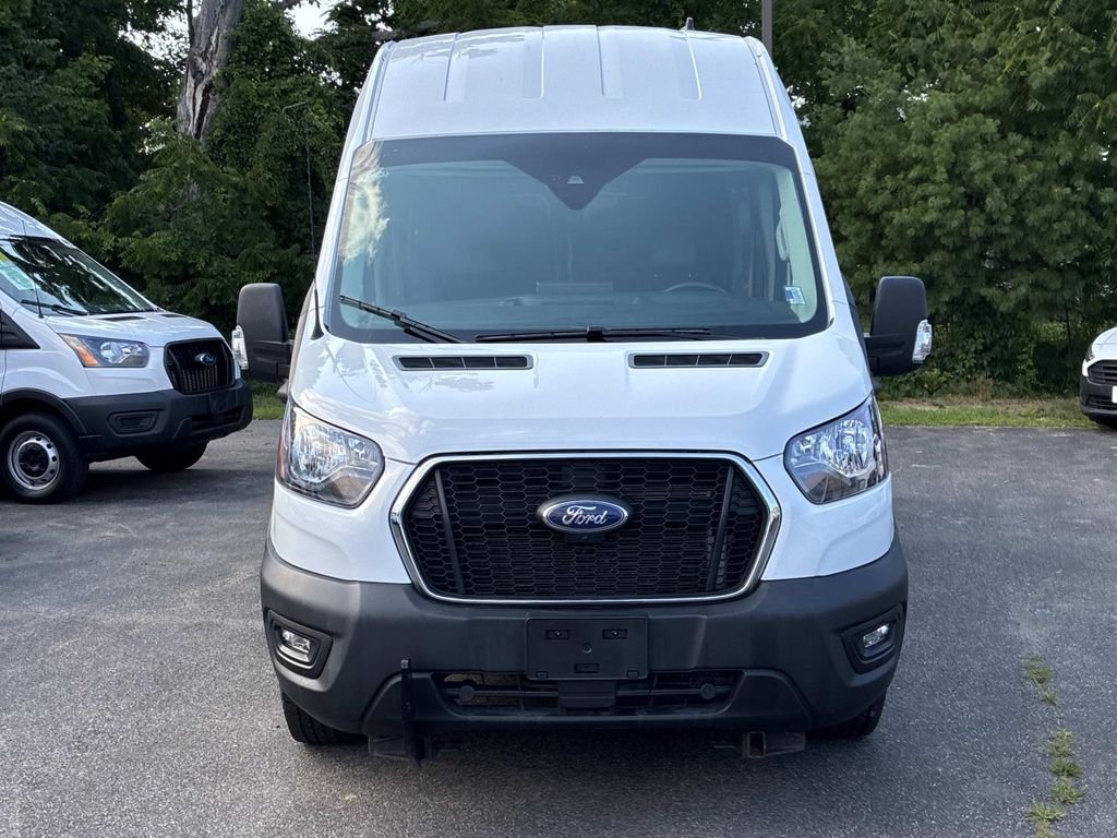 Used 2024 White Ford Base image 2