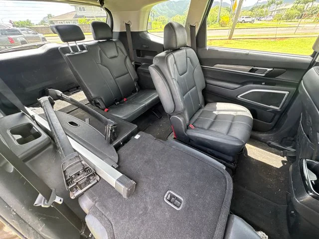 Certified Used 2022 Green Kia EX image 21