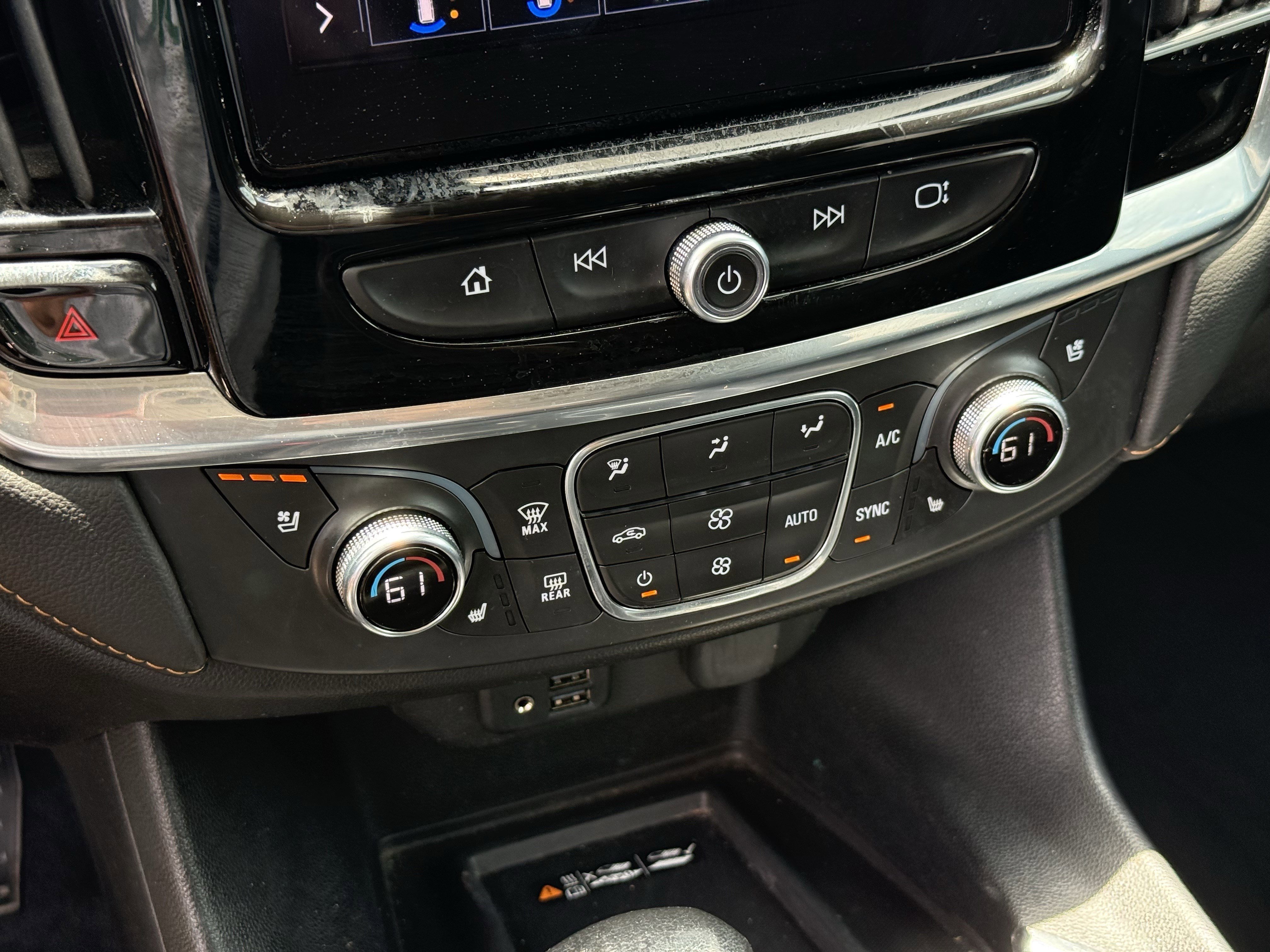 Used 2021 Silver Ice Metallic Chevrolet Premier image 21