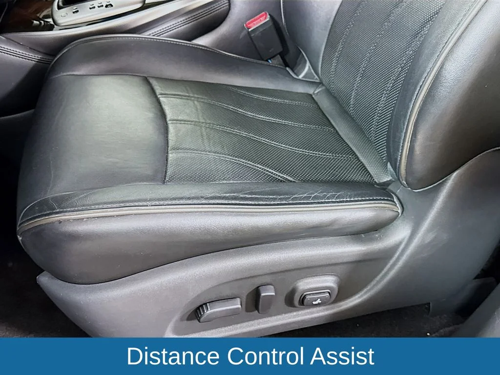 Used 2014 Gray INFINITI  image 25