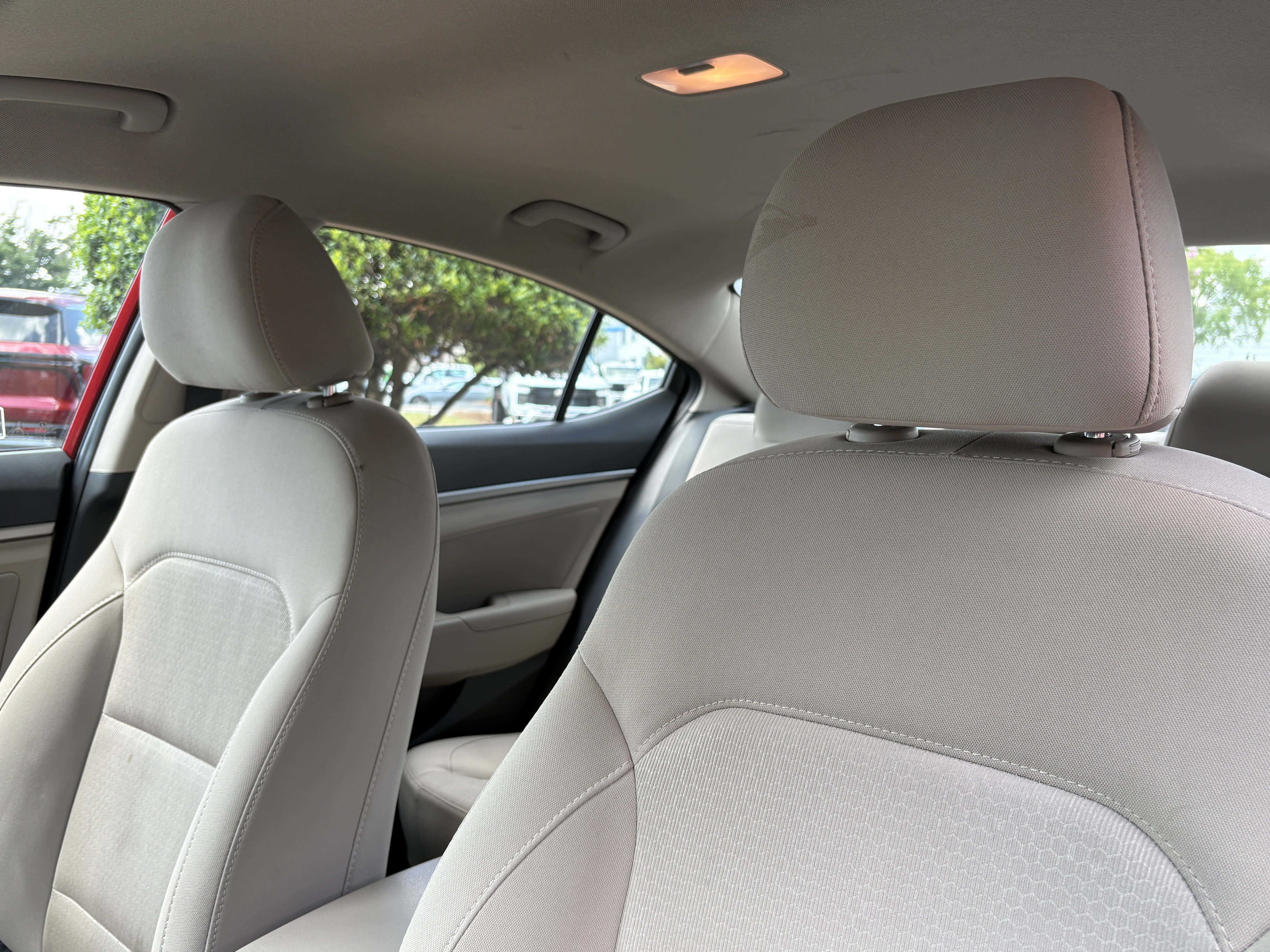 Used 2017 Scarlet Red Hyundai SE image 16