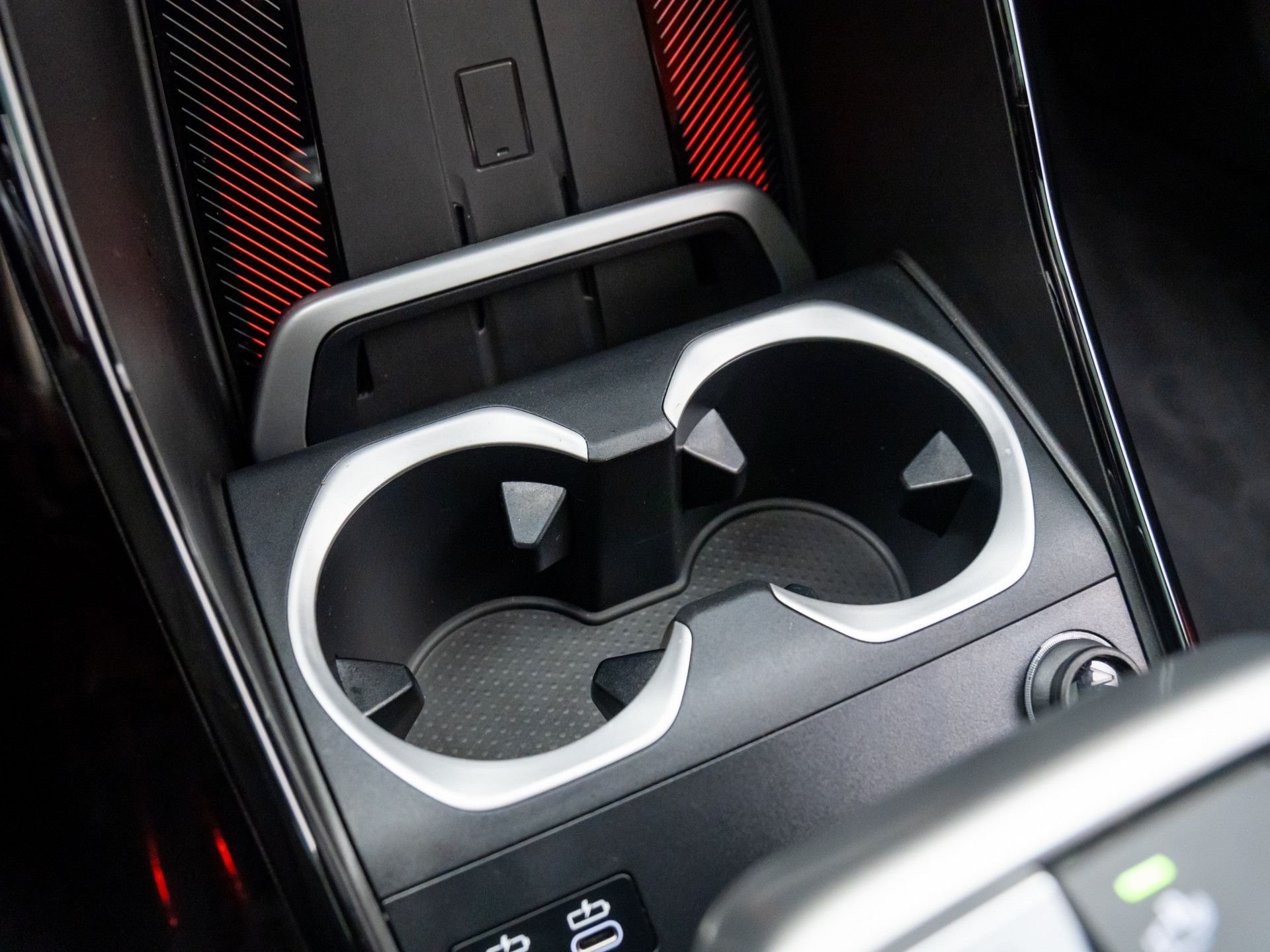 2025 BMW X1 28i - Photo 30