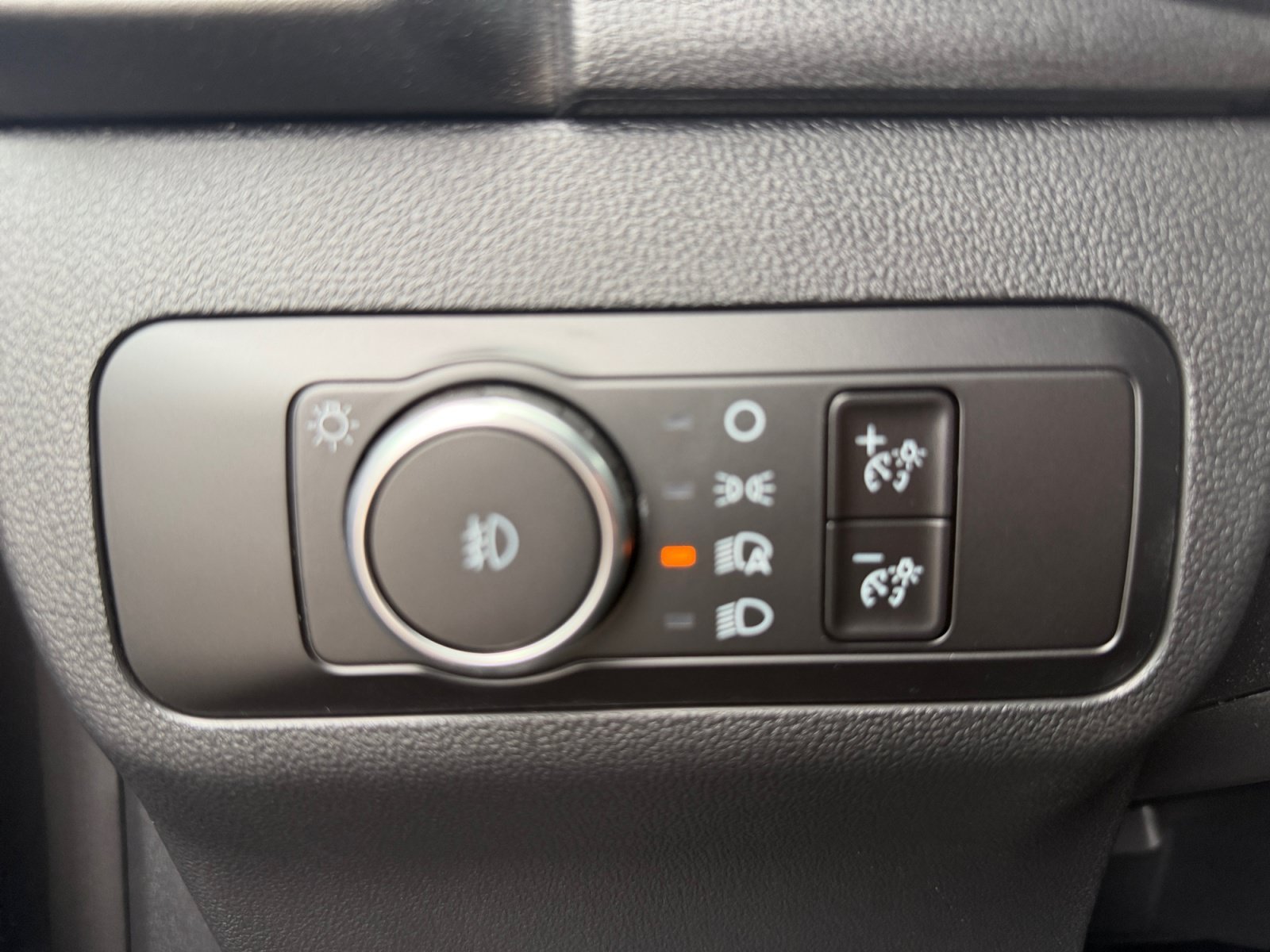 New 2026 Carbonized Gray Metallic Ford Outer Banks image 25