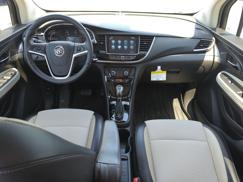 Used 2019 White Buick Sport Touring image 15