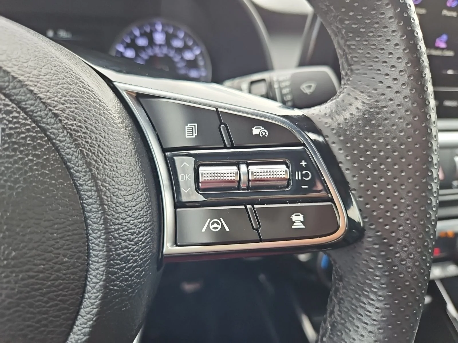 Used 2023 Red Kia GT-Line image 19
