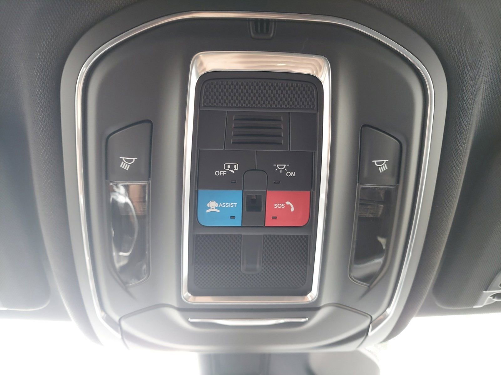 Certified Used 2026 Bright White Clearcoat Jeep Laredo image 18