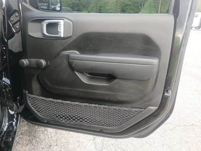 Used 2023 Black Jeep Sport image 25