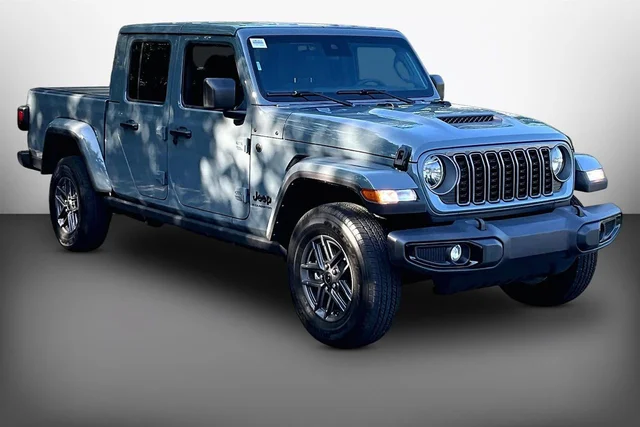 2025 Jeep Gladiator Sport S