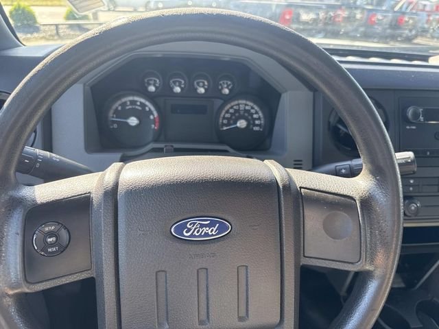 Used 2014 Oxford White Ford XL image 24
