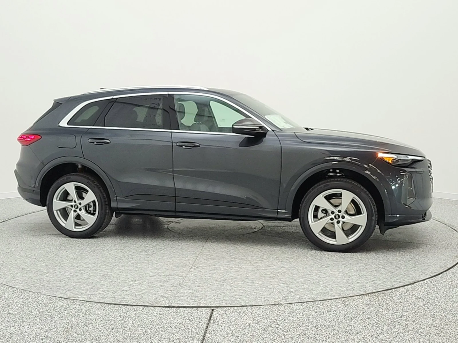 New 2026 Tambora Gray Metallic Audi Premium Plus 2.0 TFSI quattro image 4