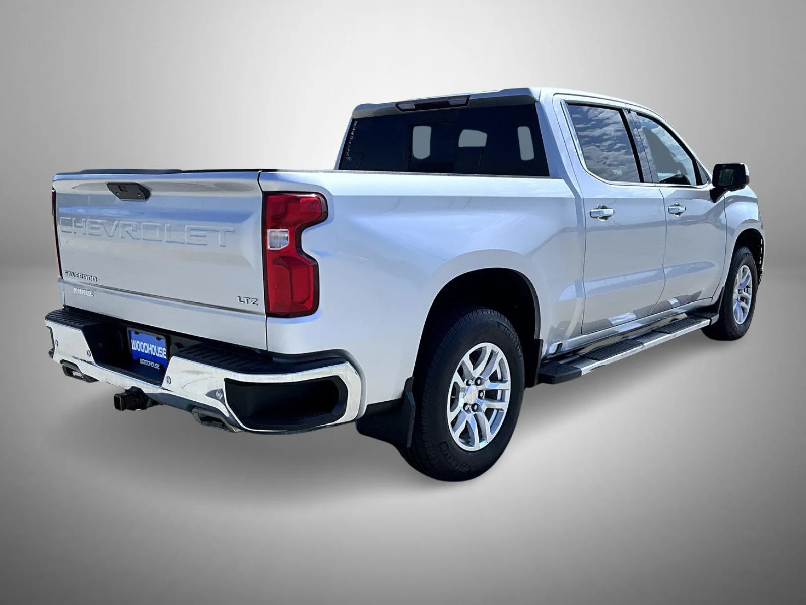 Used 2019 Silver Chevrolet LTZ image 5