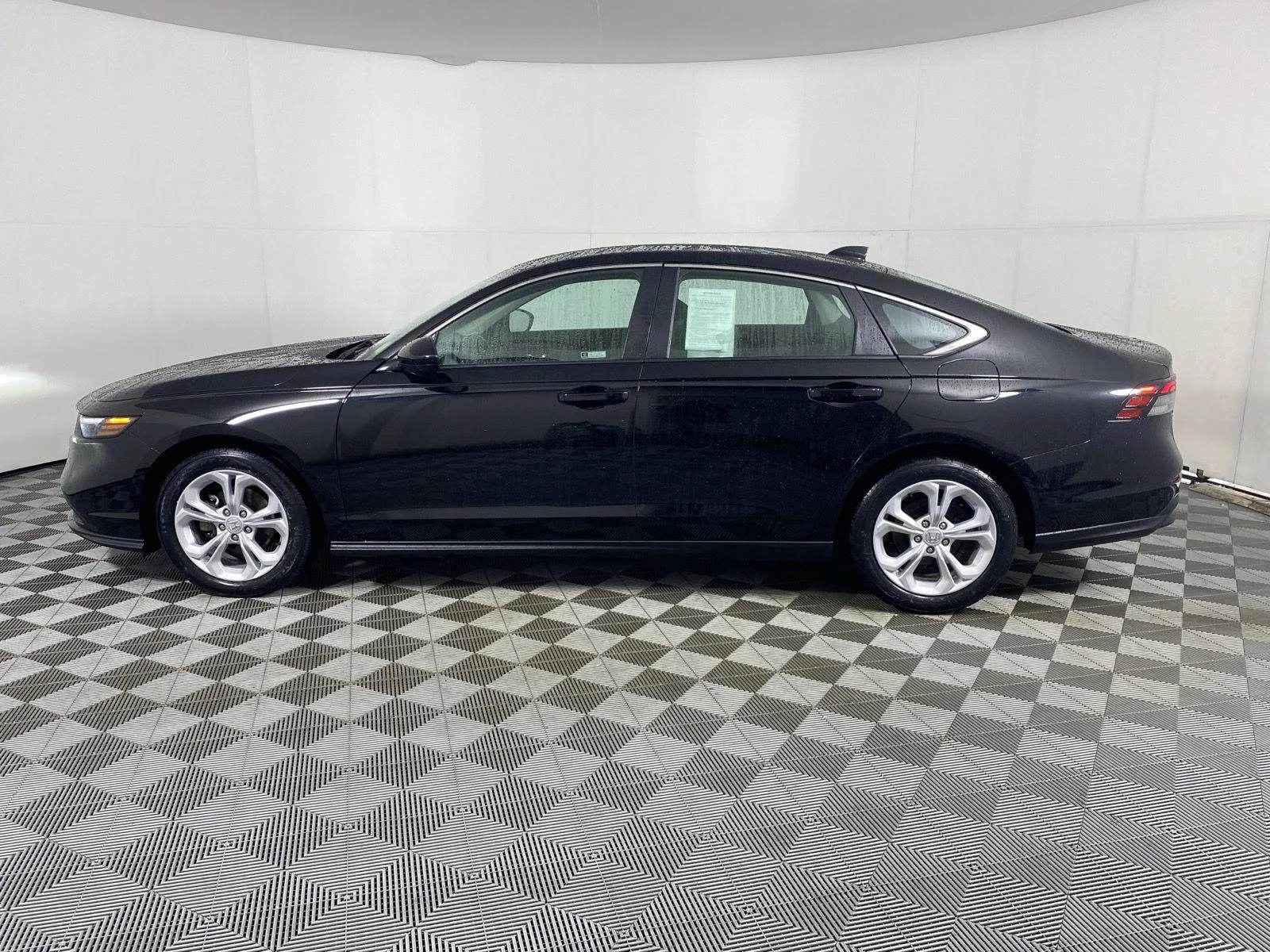 Used 2024 Crystal Black Pearl Honda LX image 4