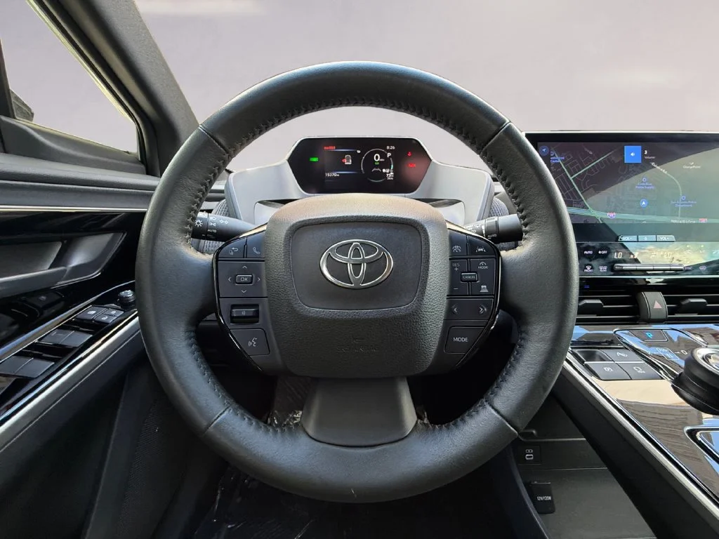 Used 2023 Silver Toyota XLE image 13