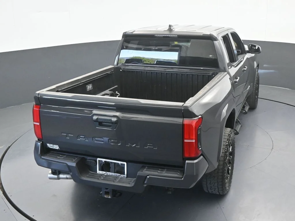 Used 2025 Underground Toyota SR5 image 56