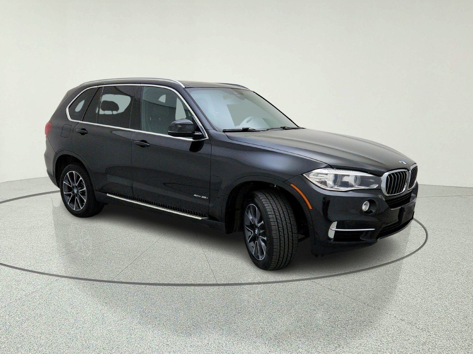 Used 2018 BLACK SAPPHIRE BMW xDrive35i image 9