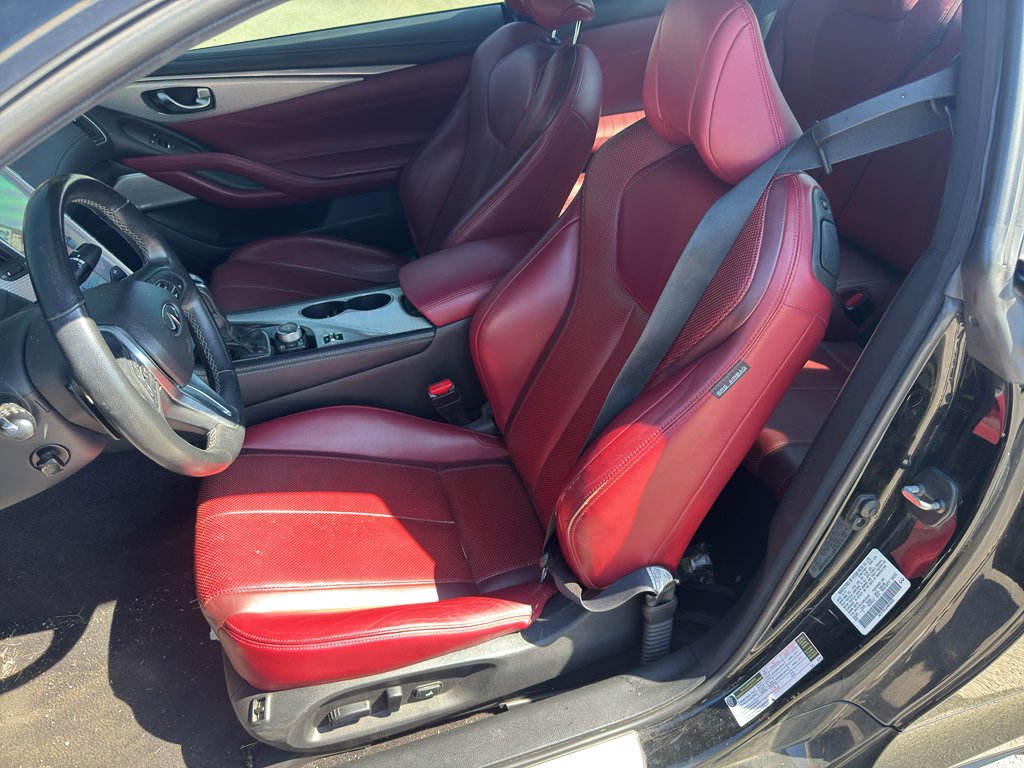 Used 2018 Black Obsidian INFINITI RED SPORT 400 image 11