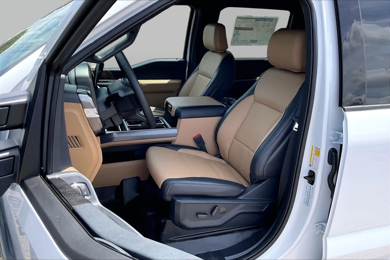 New 2026 Oxford White Ford F-250® Lariat® image 9