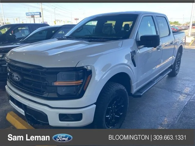 New 2026 Oxford White Ford XLT image 1