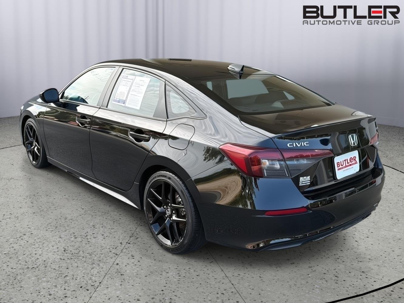 Used 2025  Honda Sport image 4