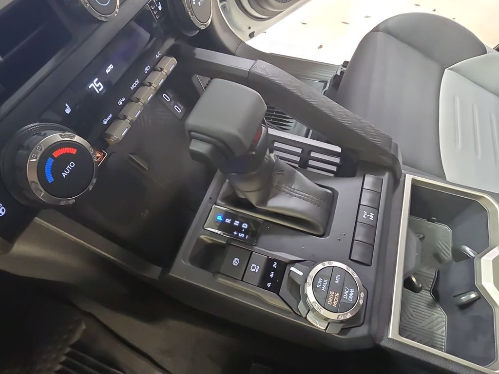 2025 Toyota Tacoma TRD Off Road - Photo 26