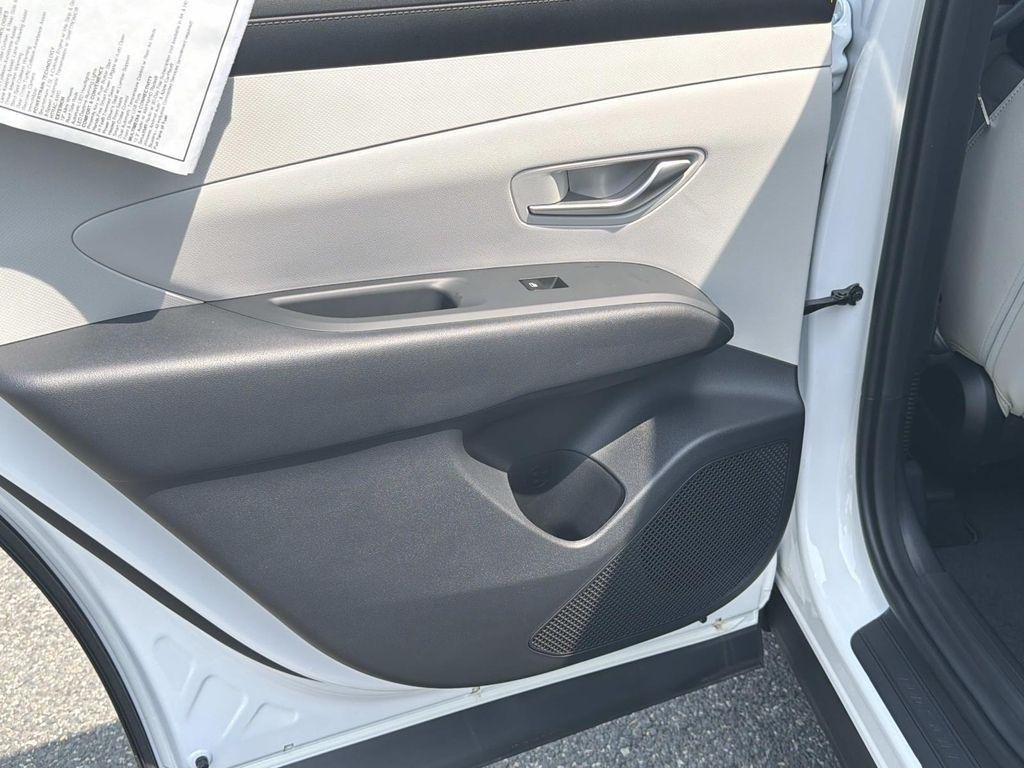 New 2026 White Hyundai SEL Plus AWD image 21