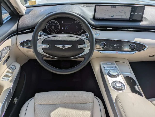 Used 2025 White Genesis 2.5T image 11