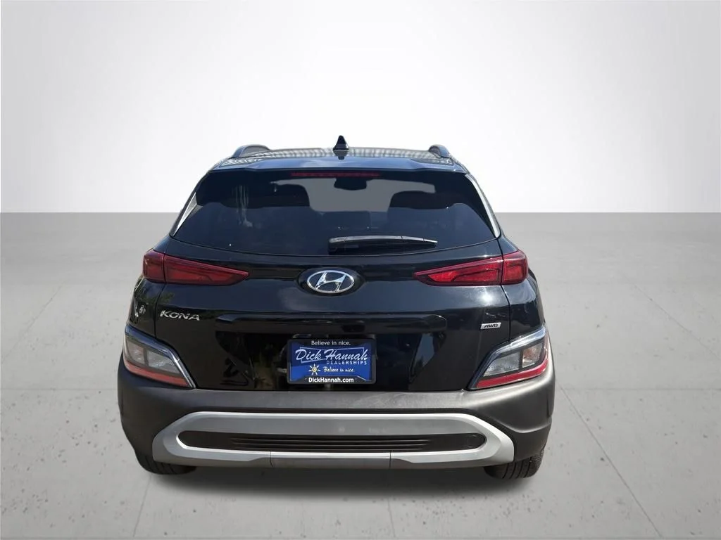 Used 2022 Black Hyundai SEL image 4
