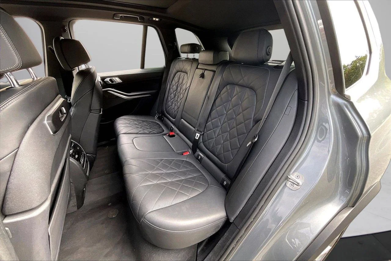 Certified Used 2024 Gray BMW xDrive40i image 24
