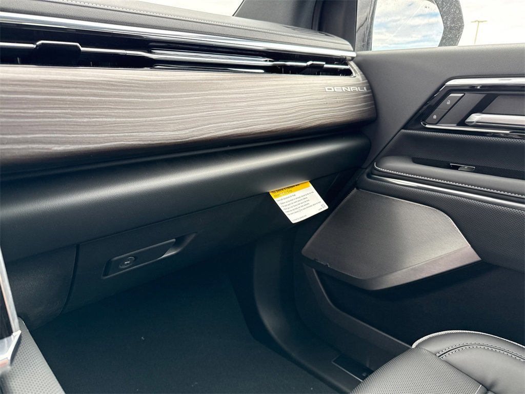 2025 GMC SIERRA - Image 27