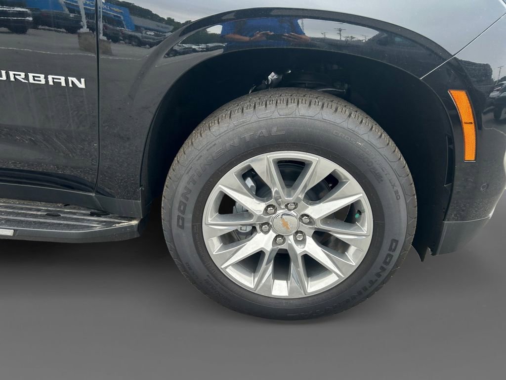 2026 Chevrolet Suburban Premier - Photo 16