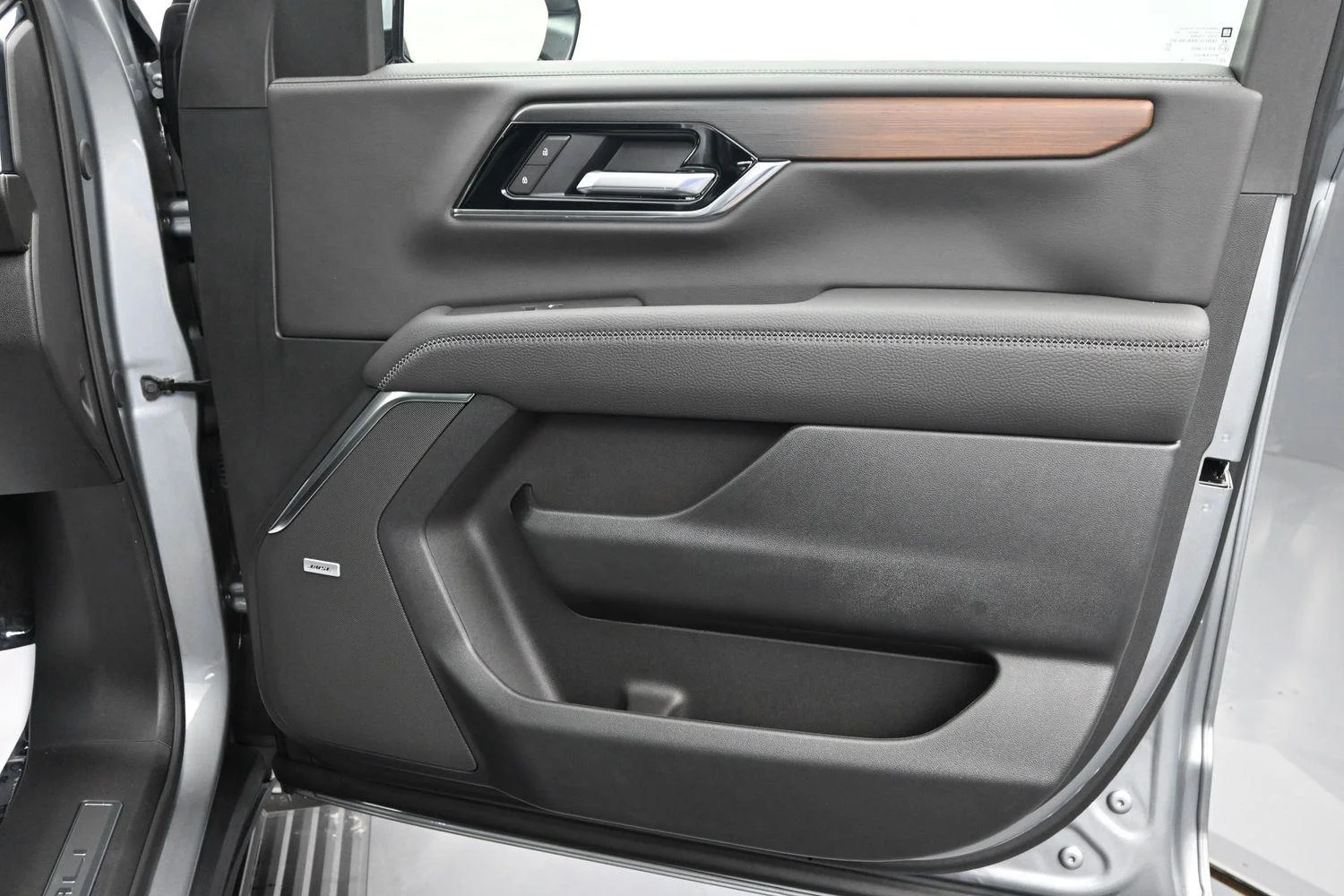 New 2026 Sterling Metallic GMC Denali image 10