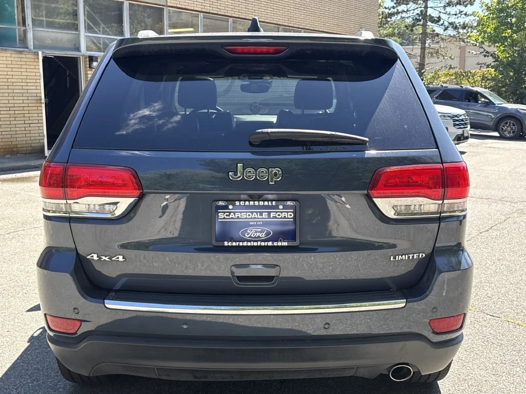 Used 2019 Blue Jeep Limited image 5