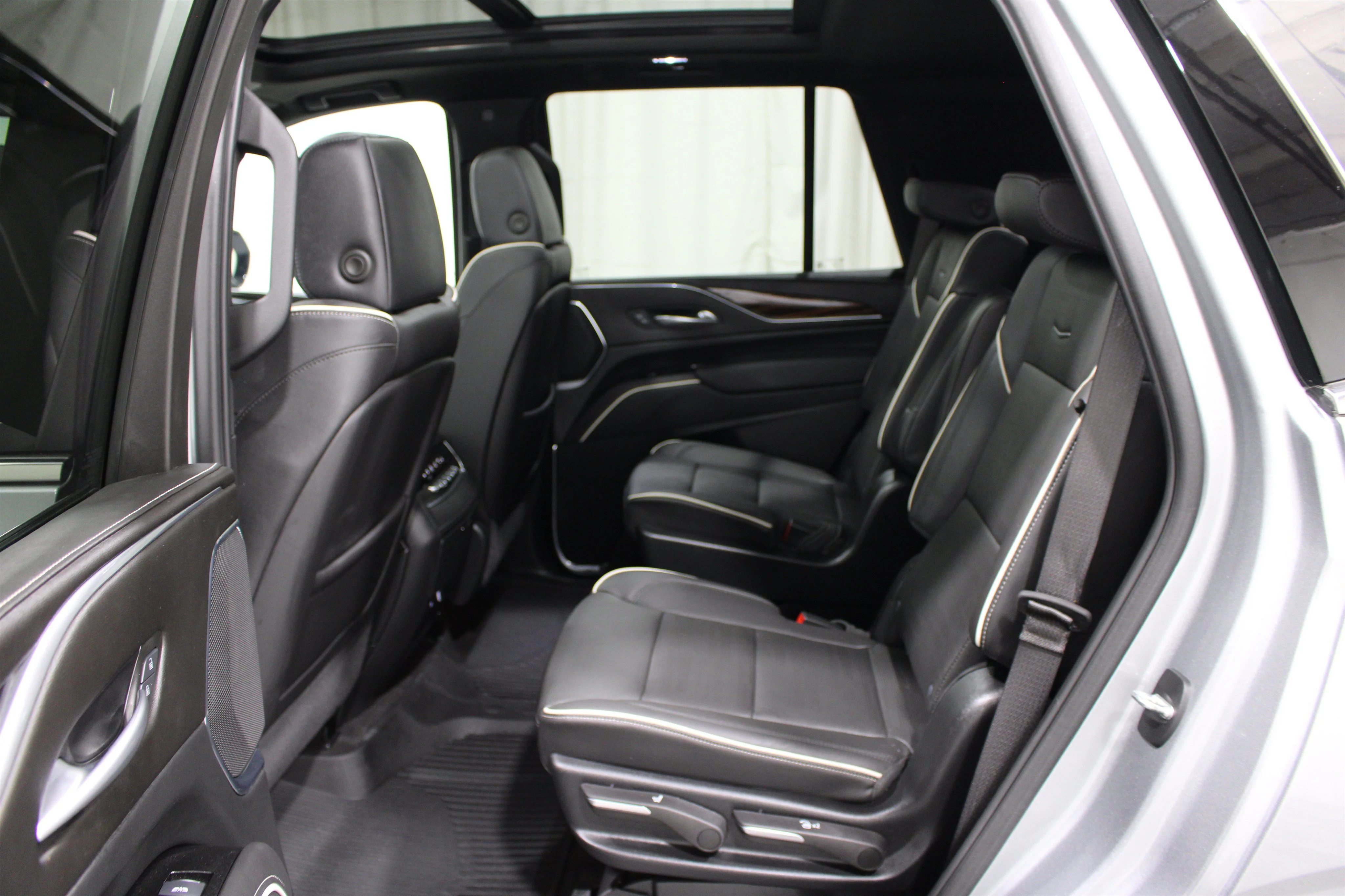 2024 Cadillac Escalade Premium Luxury - Photo 22