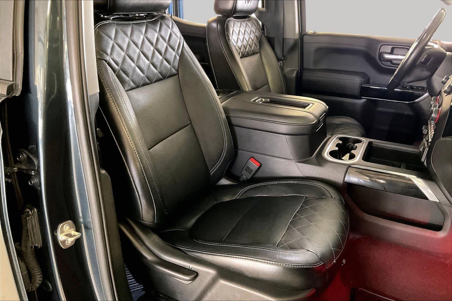 Used 2019 Shadow Gray Metallic Chevrolet RST image 8