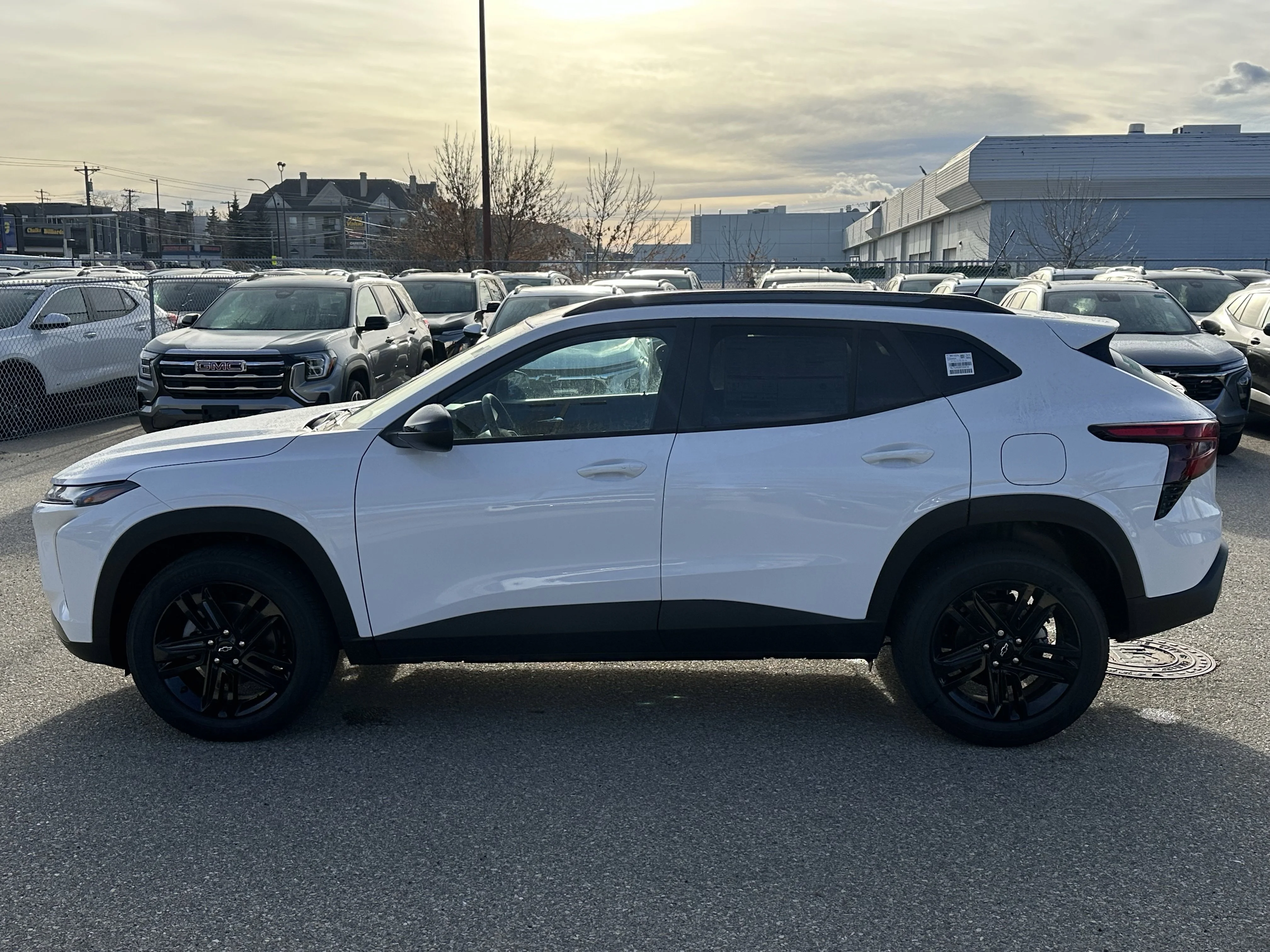 New 2026 Summit White Chevrolet ACTIV image 3