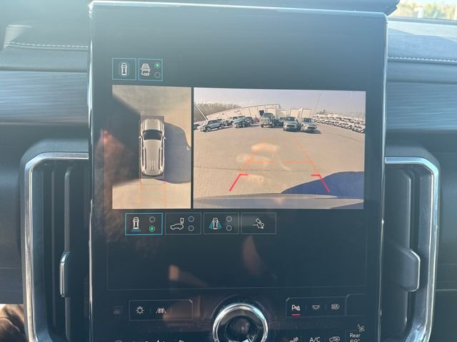 Used 2025 Silver GMC Elevation image 20